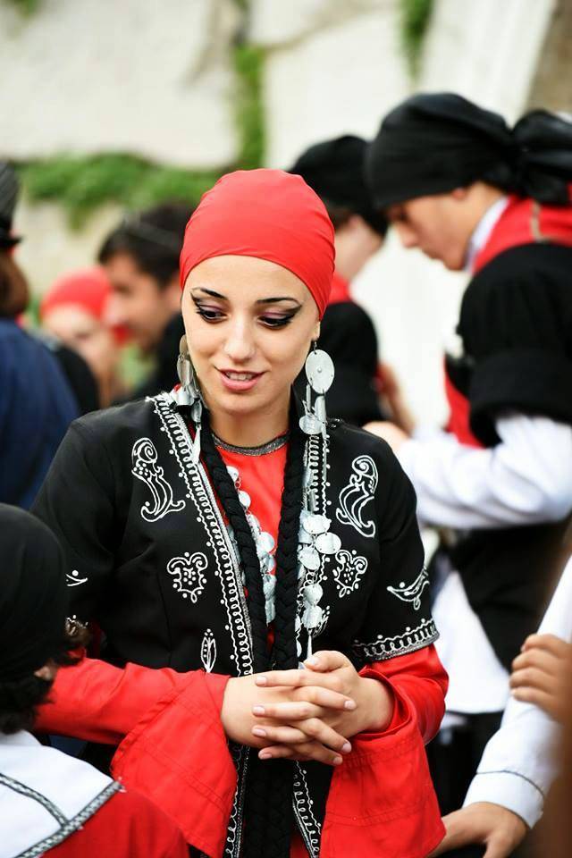 Грузински национален танцов ансамбъл